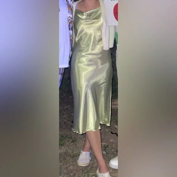 Bebe green midi dress in size medium